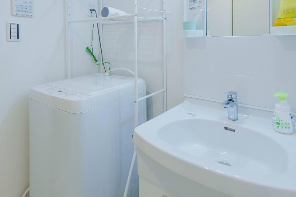 G Newly Renovated Hotel, Direct Access To Ueno, Asakusa, Disneyland, Airport Apartamento